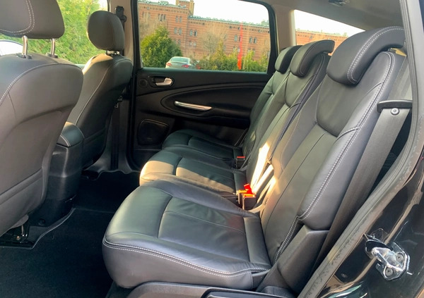 Ford S-Max cena 43500 przebieg: 190000, rok produkcji 2014 z Gniezno małe 742